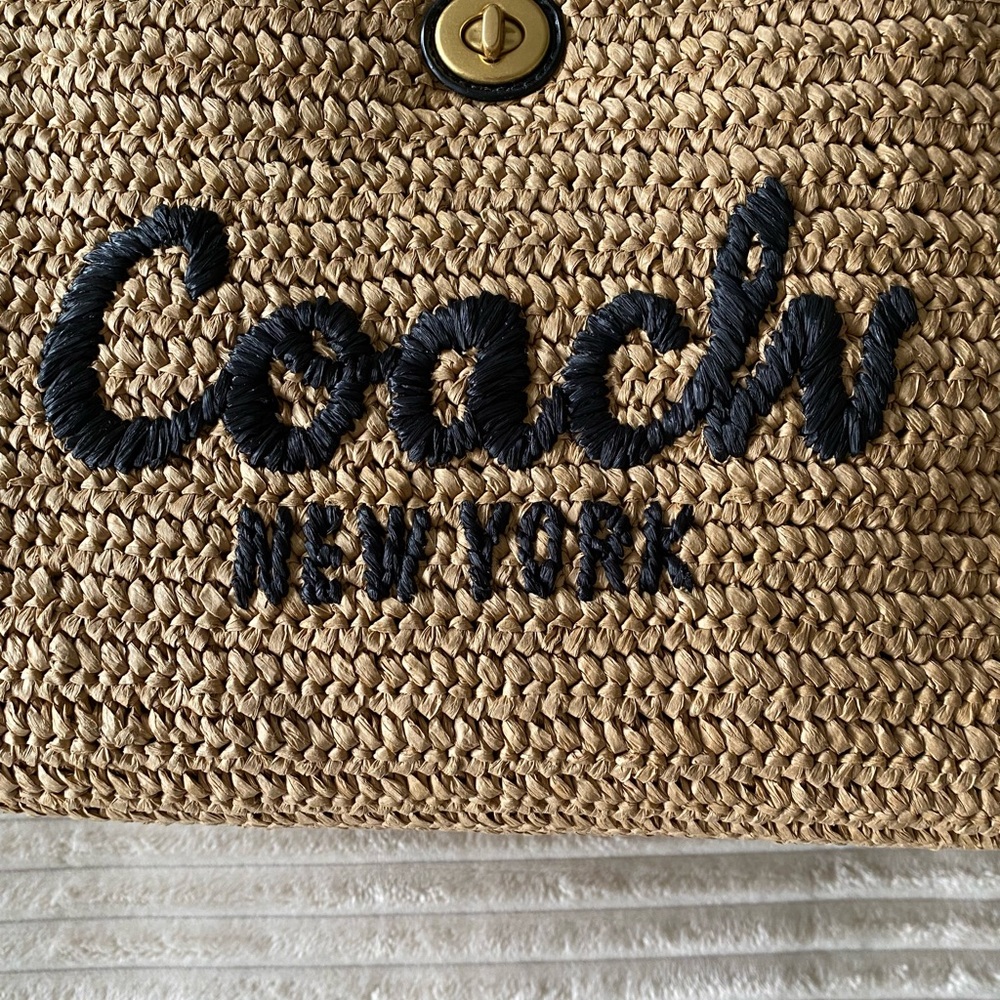 COACH CARGO EMBROIDERED LOGO STRAW TOTE - Picture 5 of 8